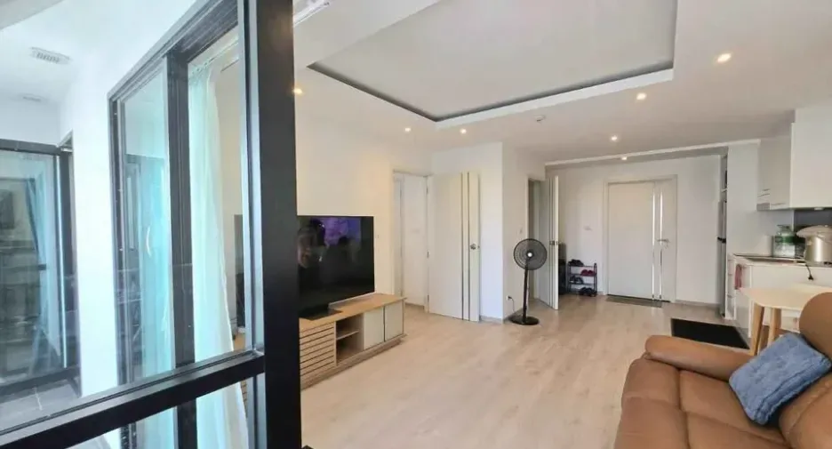 One Bedroom (50 m²)
