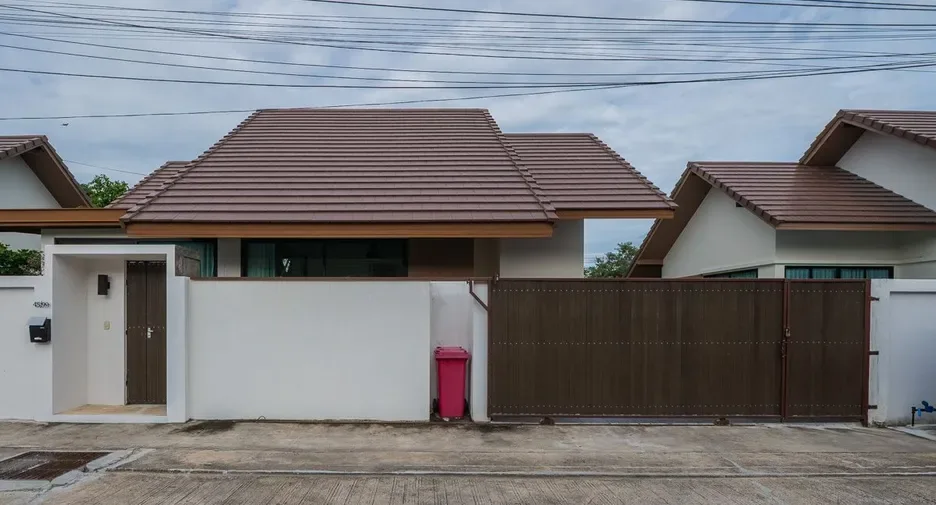 Three Bedroom (150 m²)