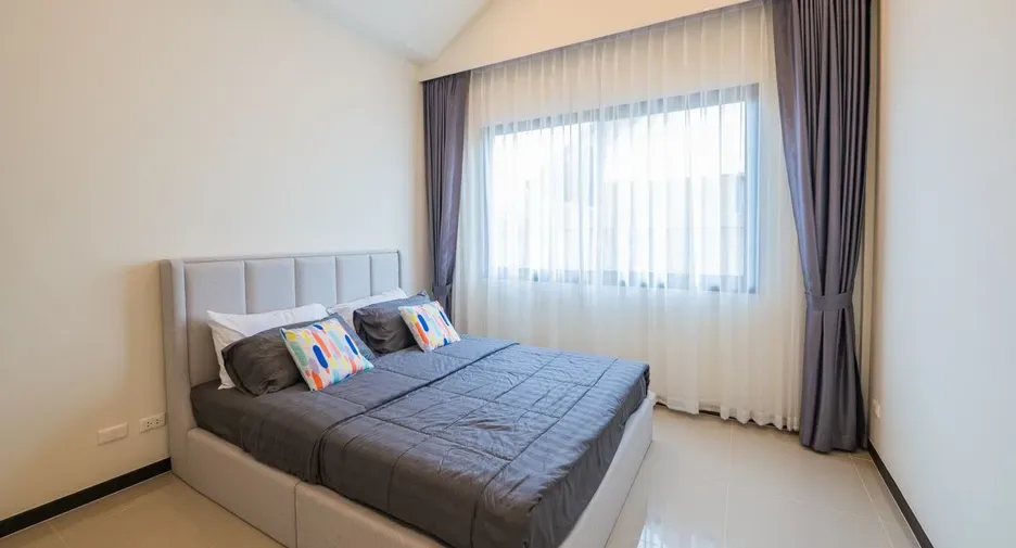 Three Bedroom (150 m²)