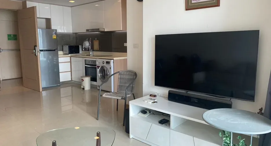 One Bedroom (54 m²)