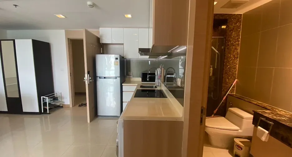 One Bedroom (54 m²)