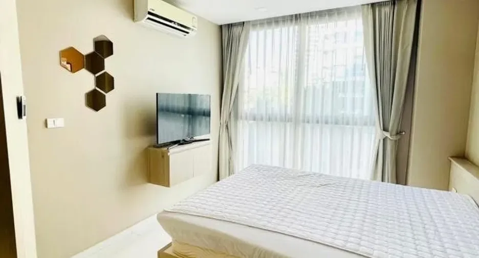 One Bedroom (34 m²)