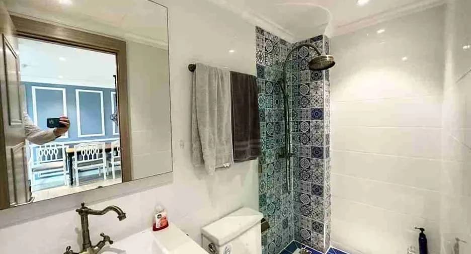 Two Bedroom (52 m²)
