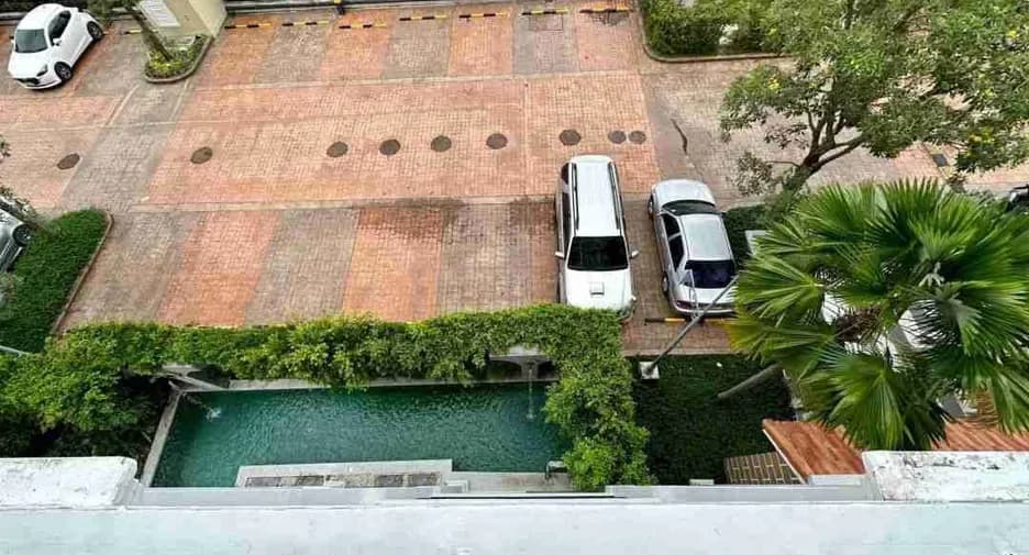 Two Bedroom (52 m²)