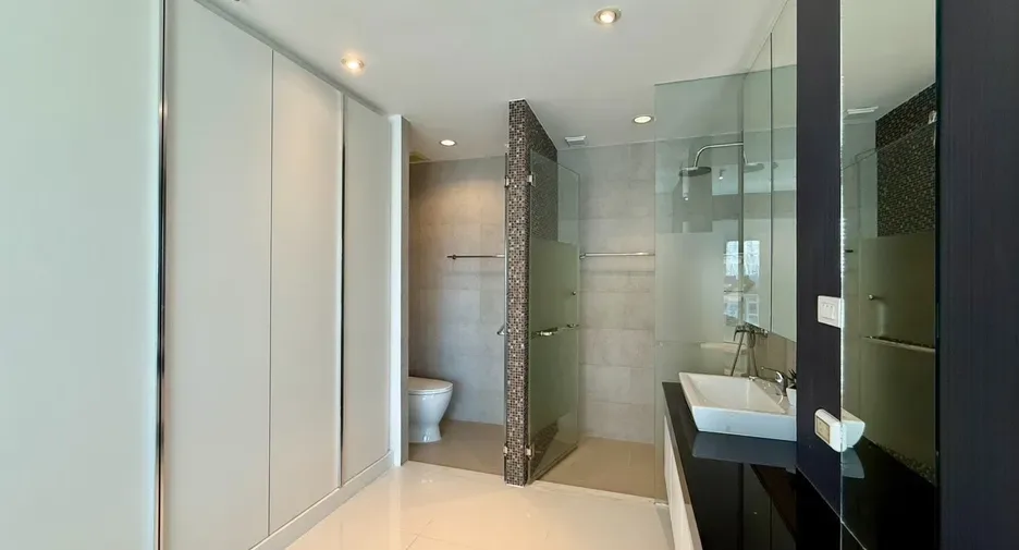 Two Bedroom (58 m²)