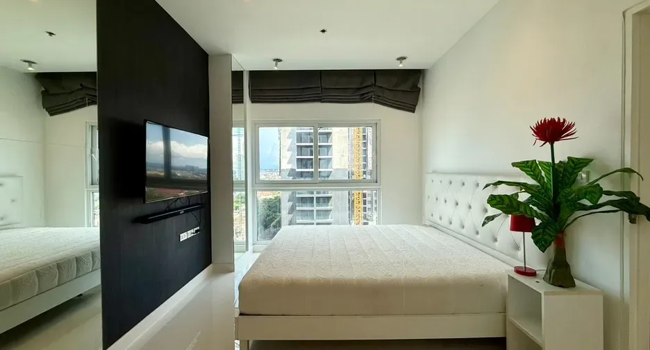 Two Bedroom (58 m²)