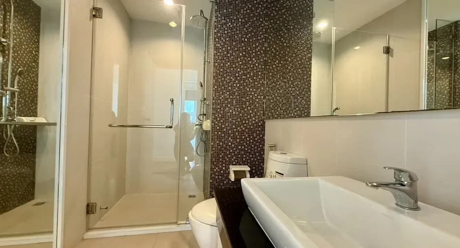 Two Bedroom (58 m²)