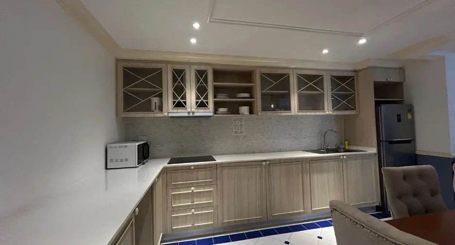 Three Bedroom (86 m²)