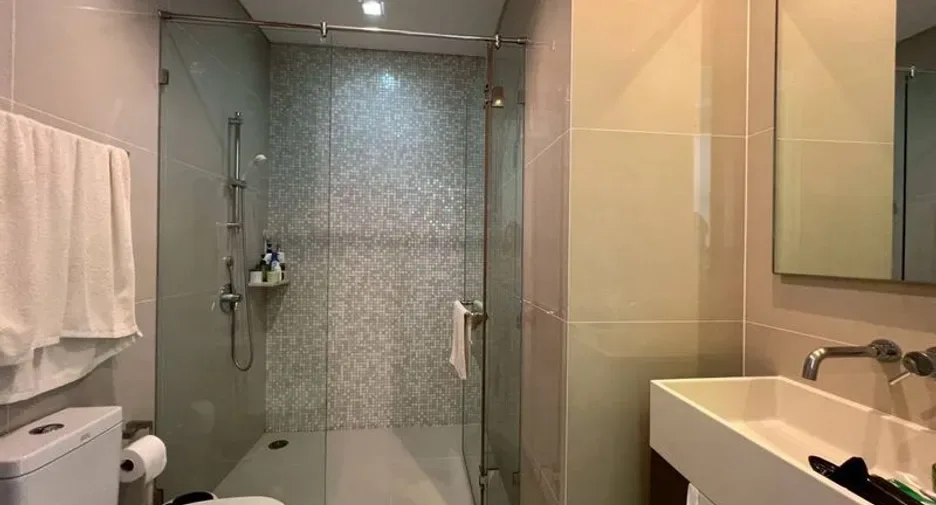 Three Bedroom (217 m²)