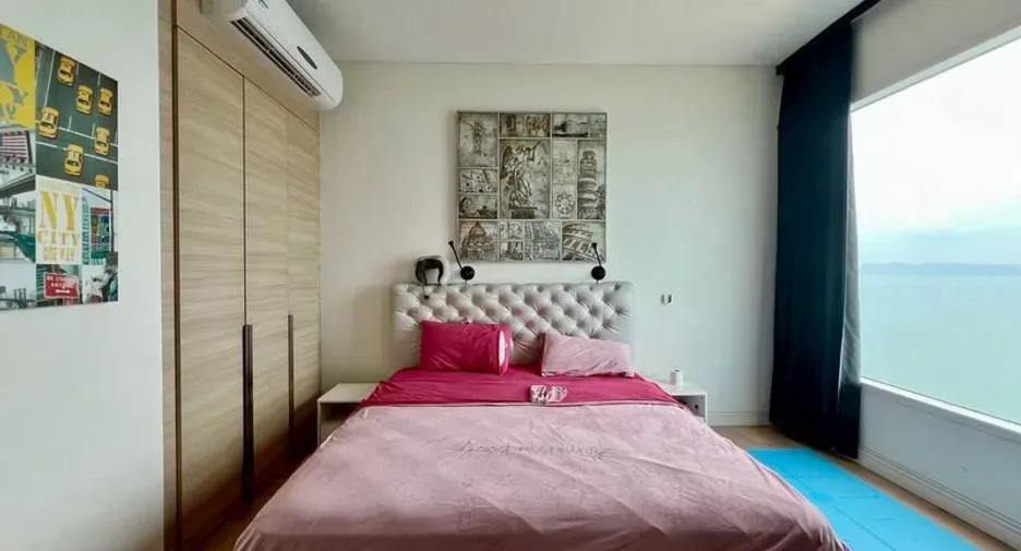 Three Bedroom (217 m²)