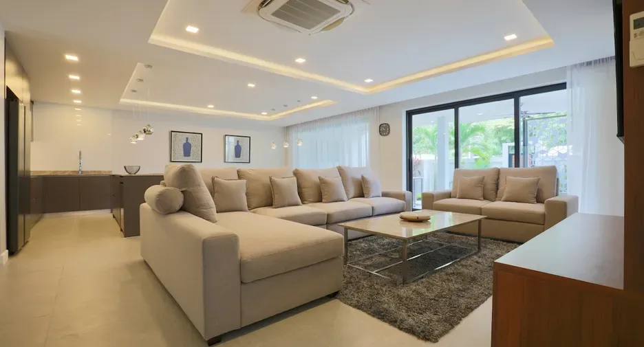 Five Bedroom (320 m²)