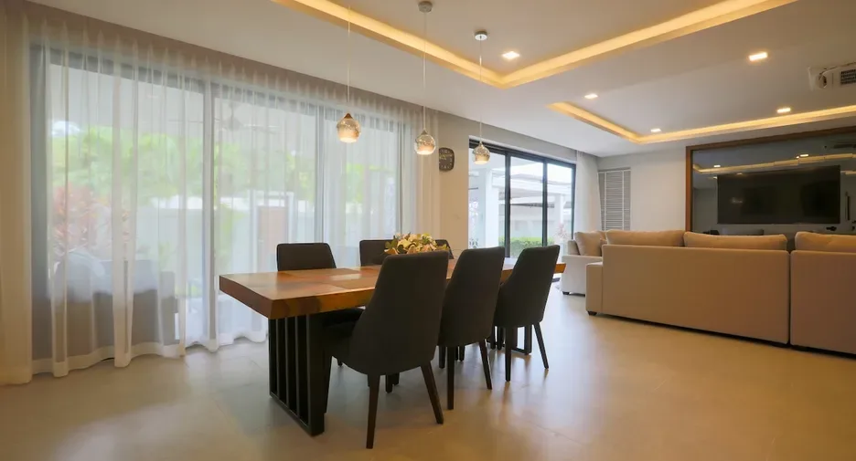 Five Bedroom (320 m²)