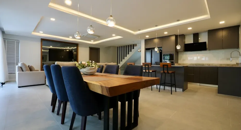 Five Bedroom (320 m²)