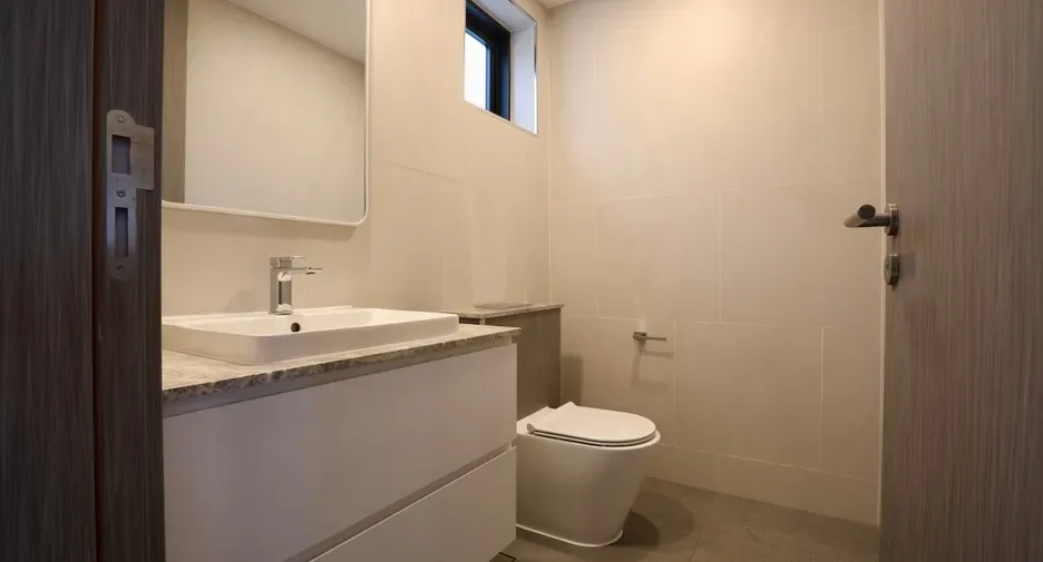 Five Bedroom (320 m²)