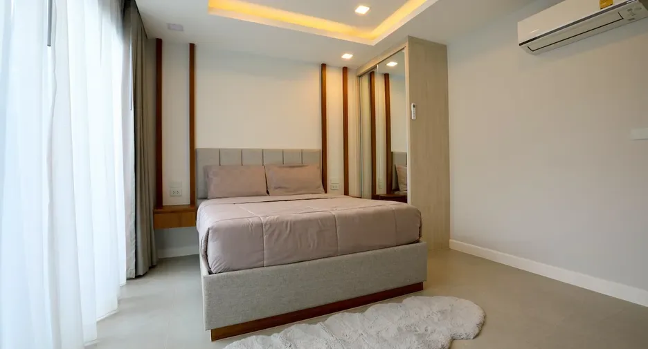 Five Bedroom (320 m²)