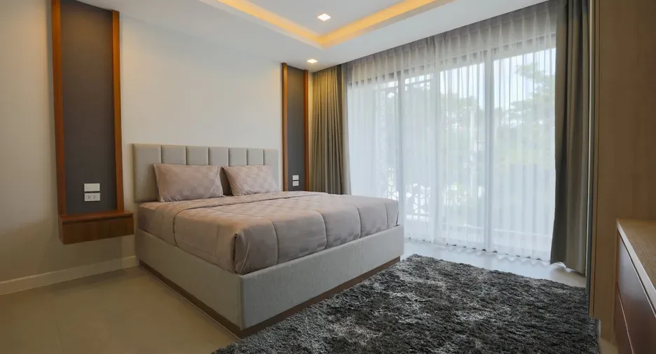 Five Bedroom (320 m²)