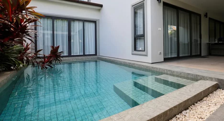 Five Bedroom (320 m²)