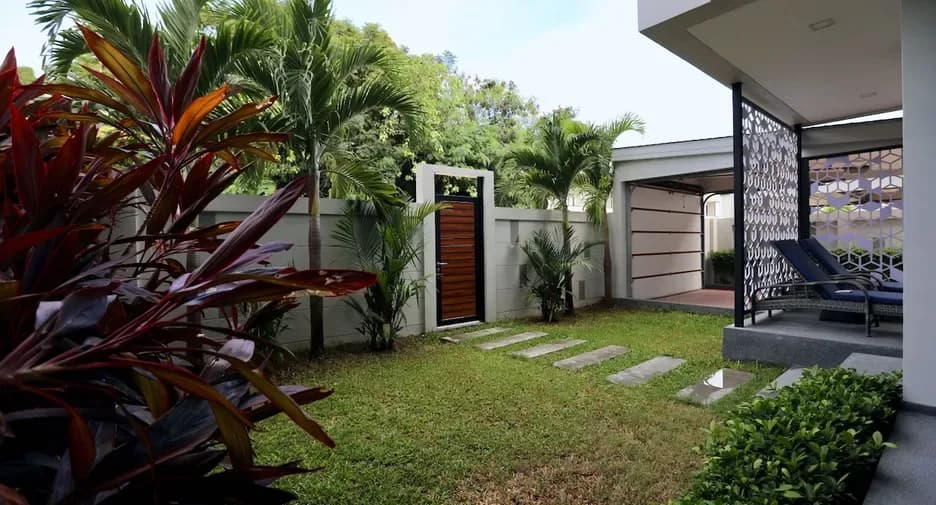 Five Bedroom (320 m²)
