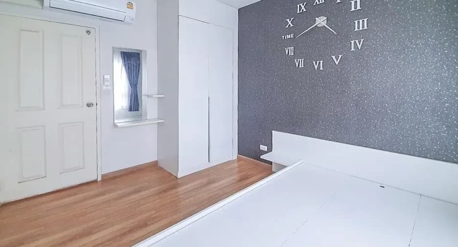 One Bedroom (30 m²)