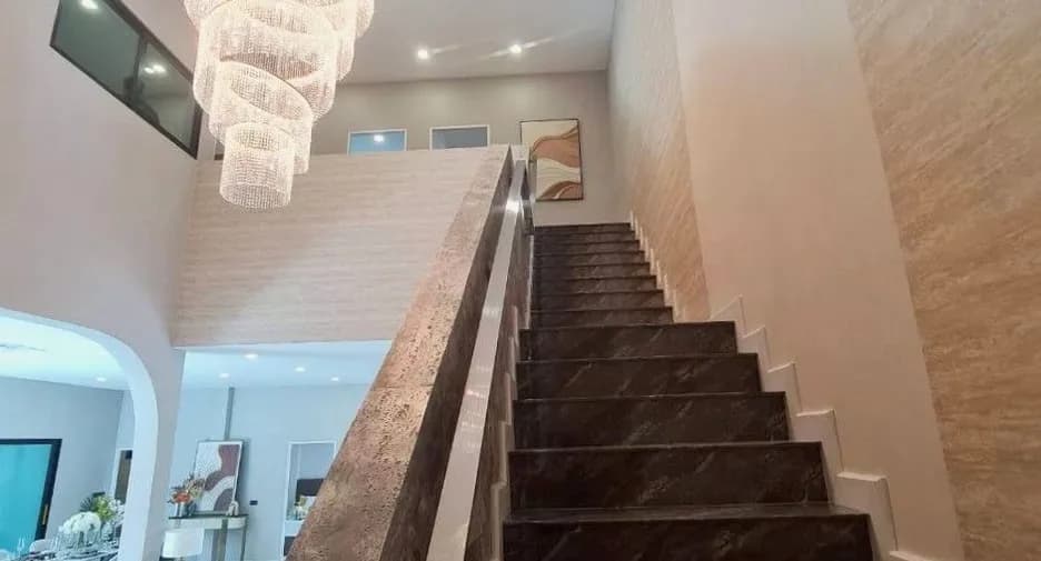 4 Bedroom (342 m²)