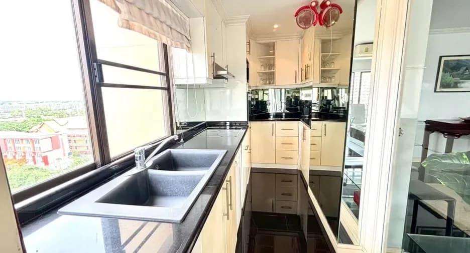 Two Bedroom (115 m²)