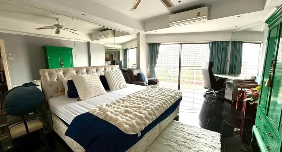 Two Bedroom (115 m²)