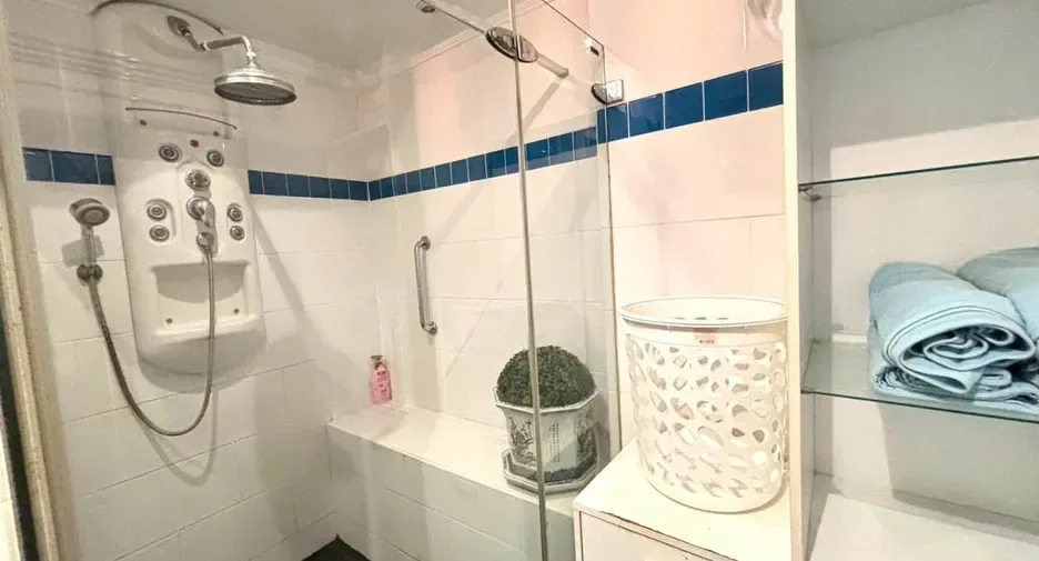 Two Bedroom (115 m²)