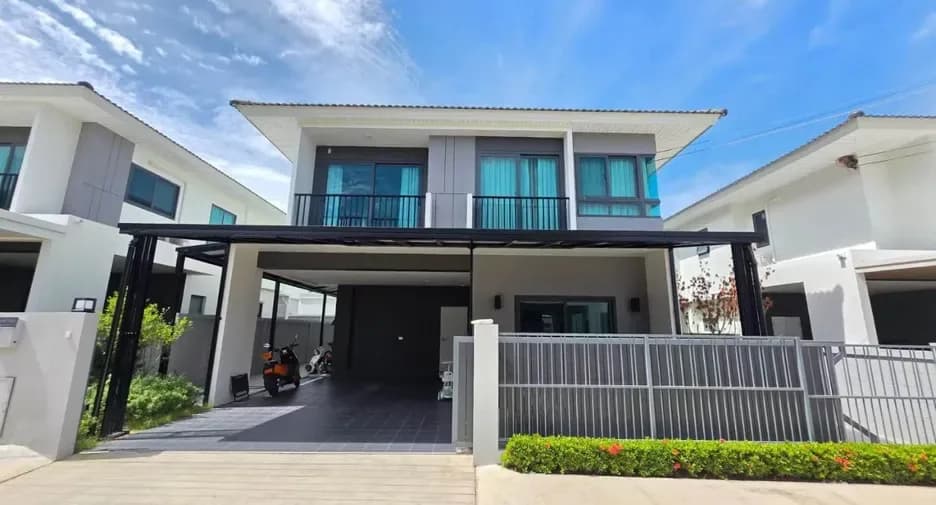 Four Bedroom (280 m²)