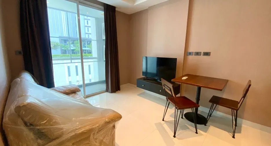 One Bedroom (32 m²)