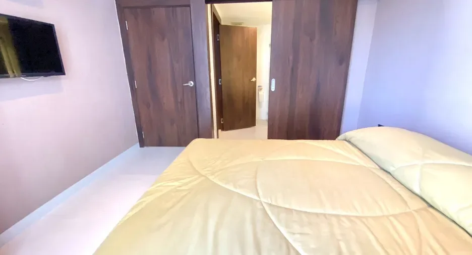 One Bedroom (32 m²)