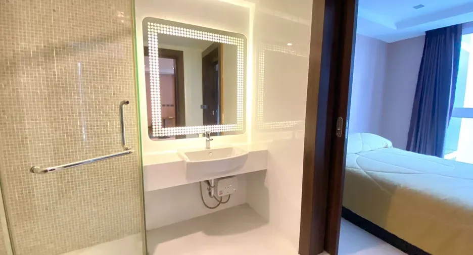 One Bedroom (32 m²)