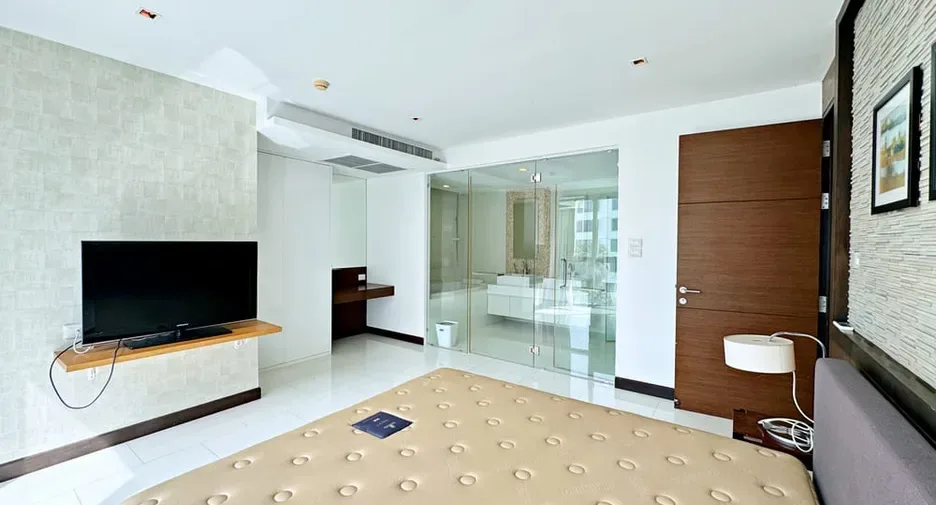Two Bedroom (124 m²)