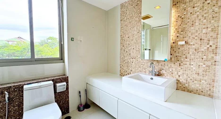 Two Bedroom (124 m²)