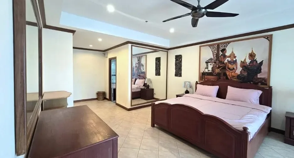 One Bedroom (87 m²)