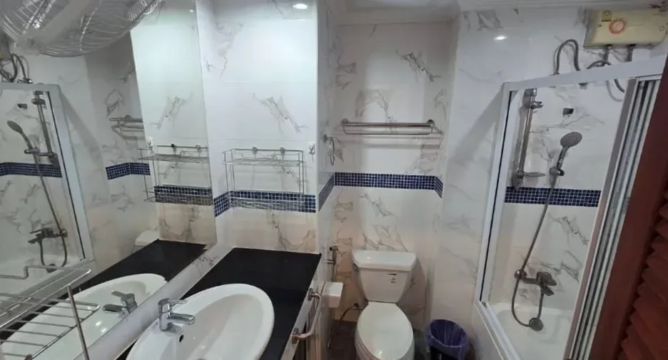 One Bedroom (87 m²)
