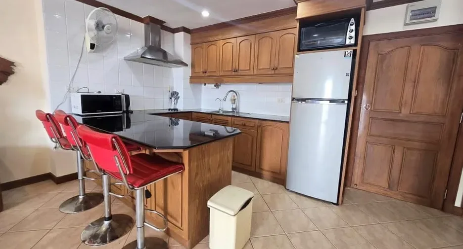 One Bedroom (87 m²)