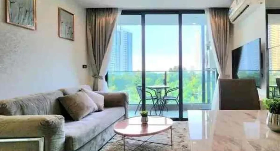 One Bedroom (39 m²)