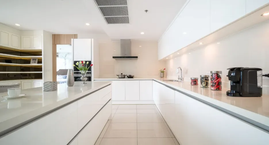 Three Bedroom (164 m²)