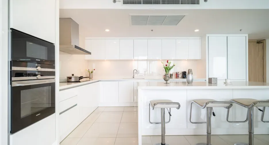 Three Bedroom (164 m²)