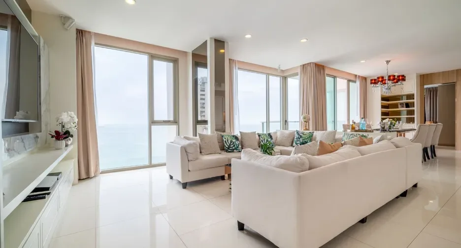 Three Bedroom (164 m²)