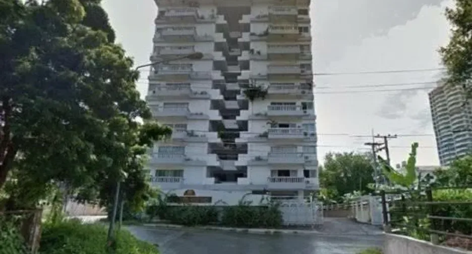 Royal Beach Condotel