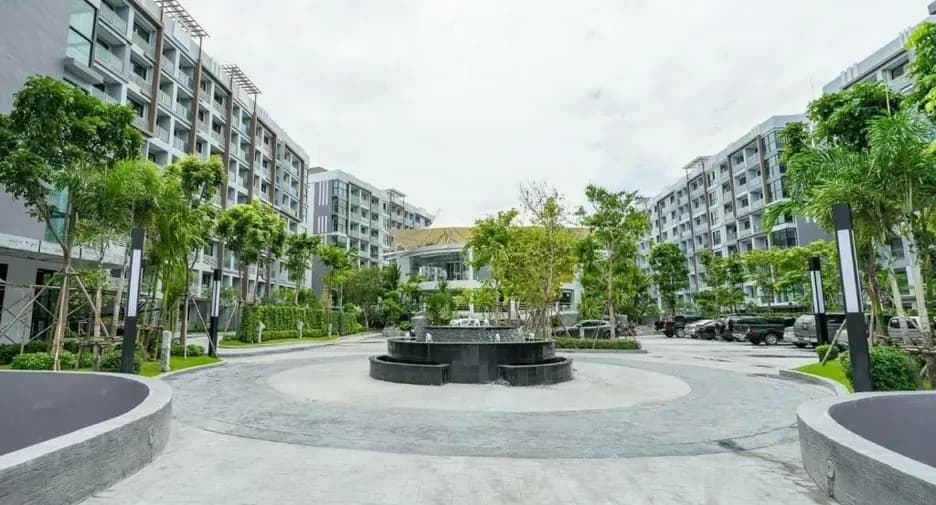 Dusit Grand Park 1
