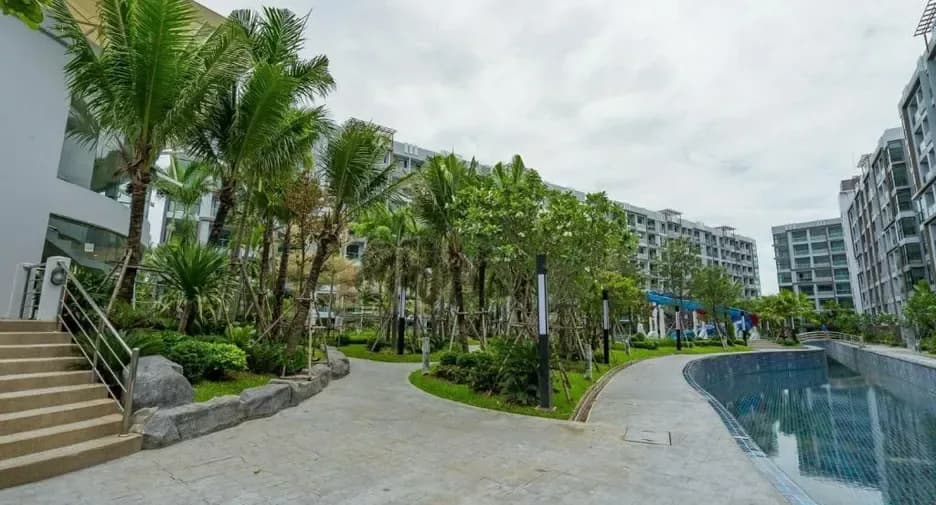 Dusit Grand Park 1