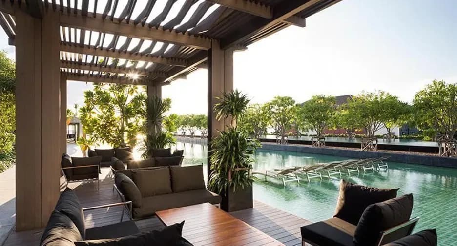 Reflection condo