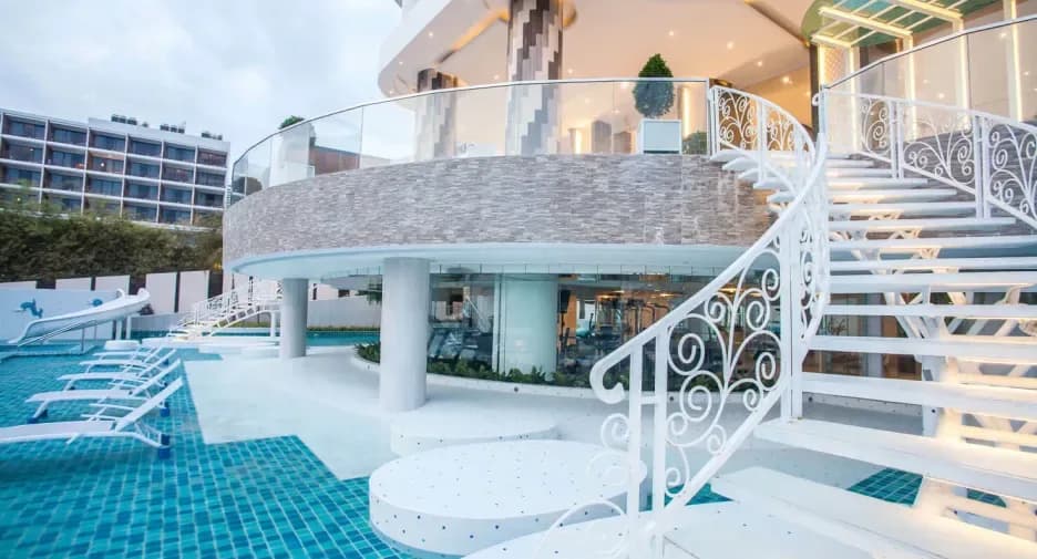 LA Royal Beach