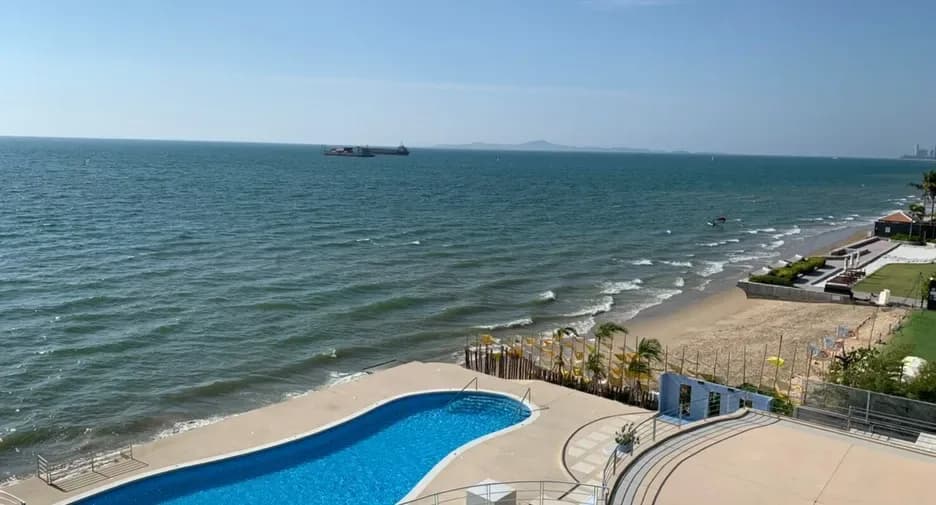 LA Royal Beach