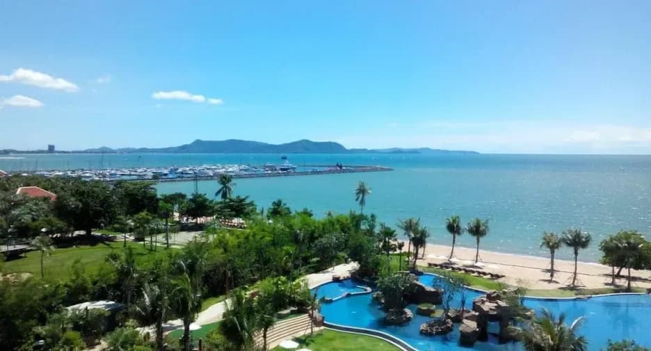 Mövenpick Residences & Pool Villas