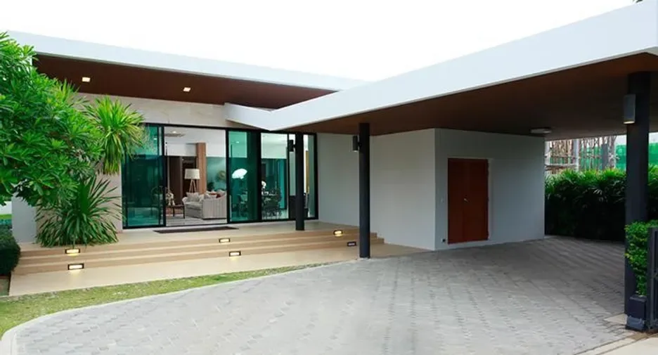 Mövenpick Residences & Pool Villas