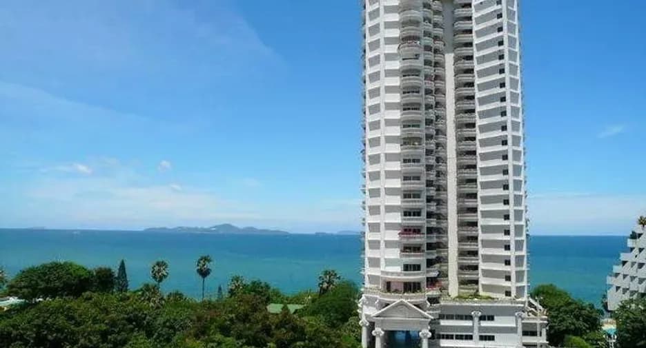Silver Beach Wongamat