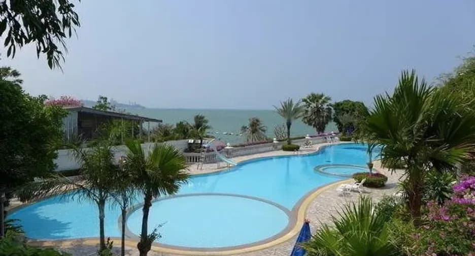 Silver Beach Wongamat